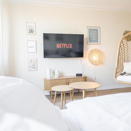 Wolfsburg Innenstadt - Happyhome - Direkt In Der Porschestrasse, 5 Personen & Kind, 3 Zimmer Exterior photo
